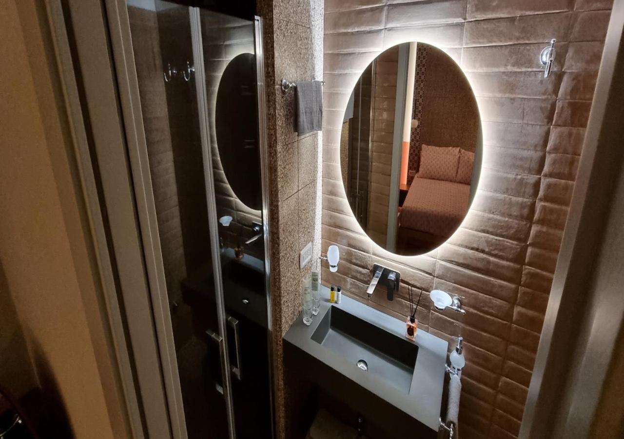 Occhi Di Napoli Experiential Relais Hotel Exterior foto